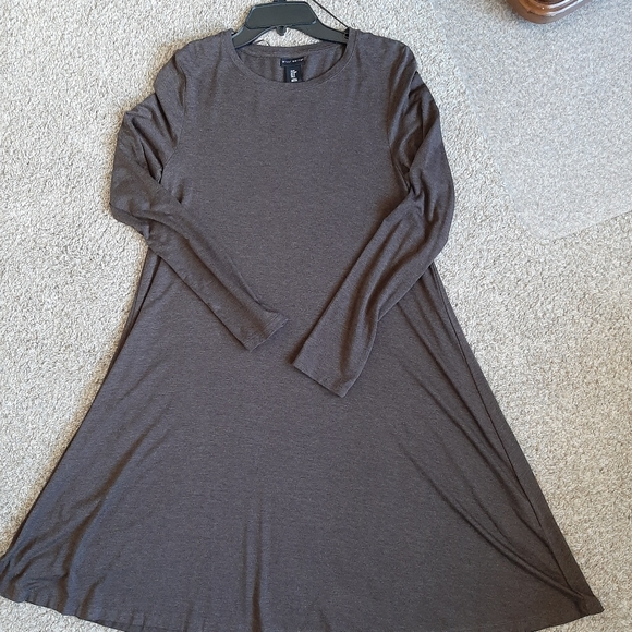 WILLI SMITH - NWOT Light brown swing dress for women - Size: M - Picture 3 of 6